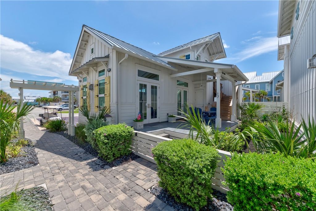 673 Center Square South S 17, Port Aransas, TX 78373