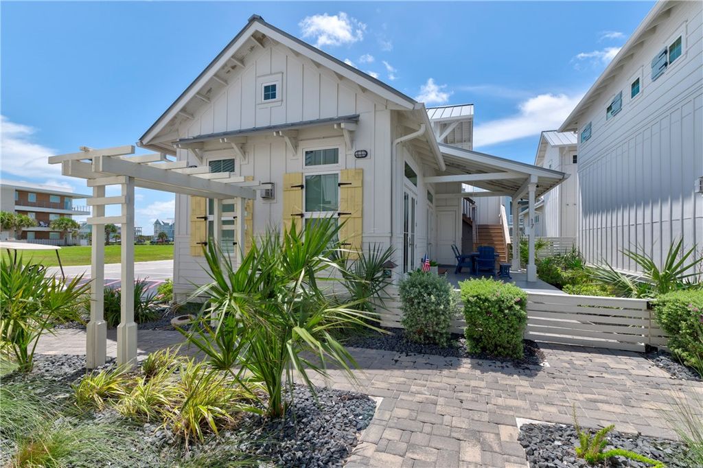 673 Center Square South S 17, Port Aransas, TX 78373 — photo 4