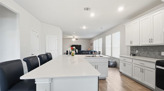 717 Jessica Lynn Lane, Anna, TX 75409