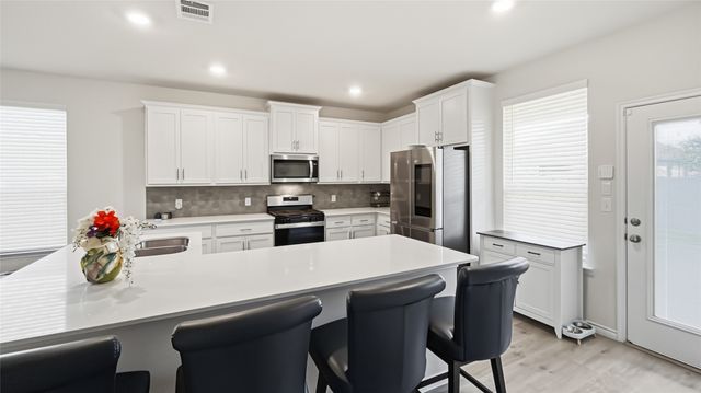 717 Jessica Lynn Lane, Anna, TX 75409