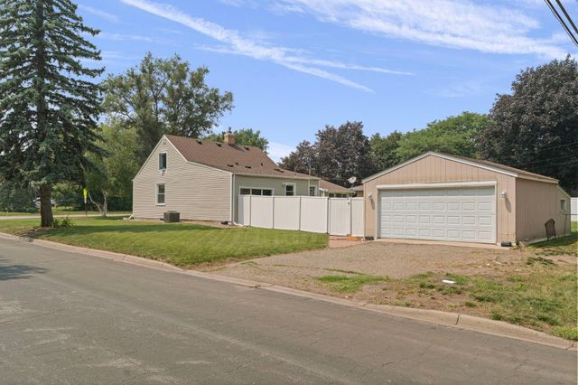 8841 Nicollet Avenue S, Bloomington, MN 55420