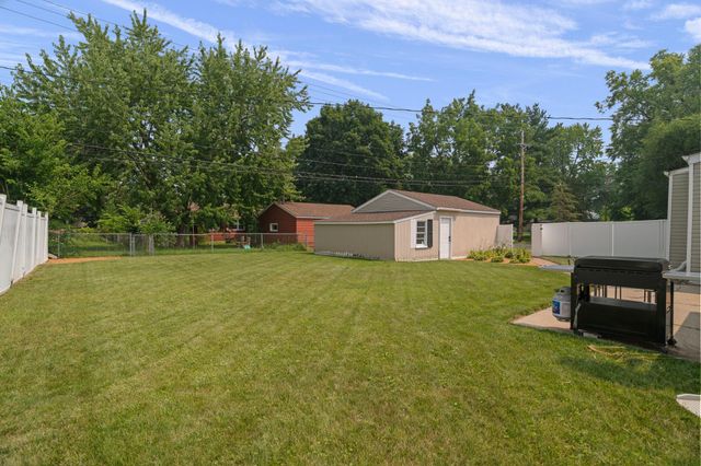 8841 Nicollet Avenue S, Bloomington, MN 55420