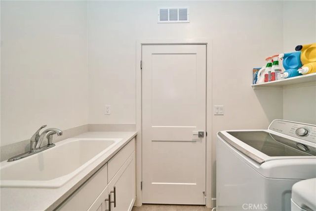 10526 Triple Crown Lane, Cypress, CA 90720