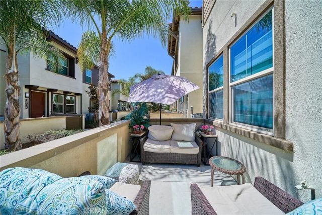 10526 Triple Crown Lane, Cypress, CA 90720