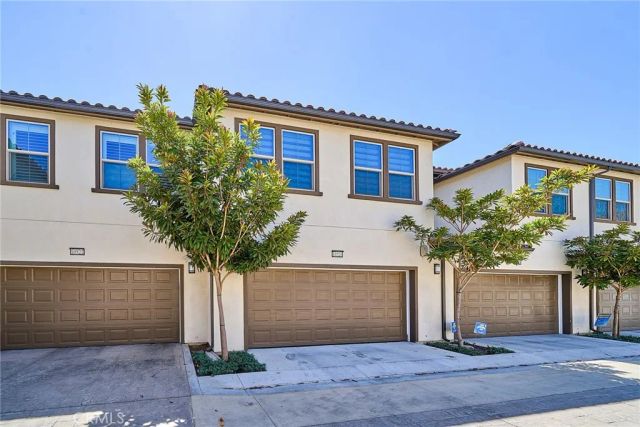10526 Triple Crown Lane, Cypress, CA 90720