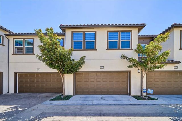 10526 Triple Crown Lane, Cypress, CA 90720
