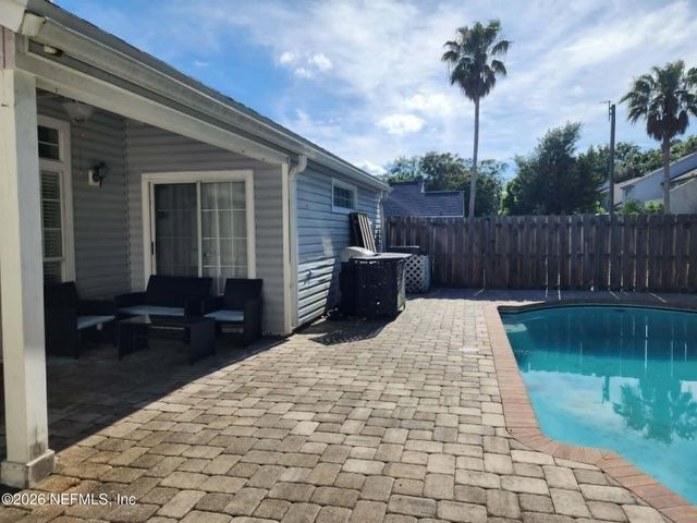 7747 LYNCHBURG Court E, Jacksonville, FL 32277