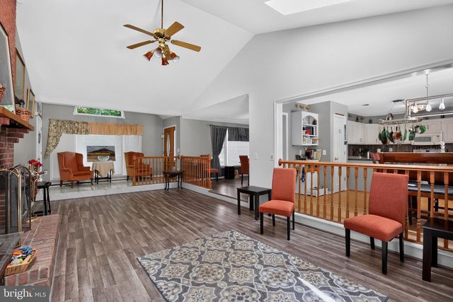 15471 WESTCHESTER DR, Hughesville, MD 20637