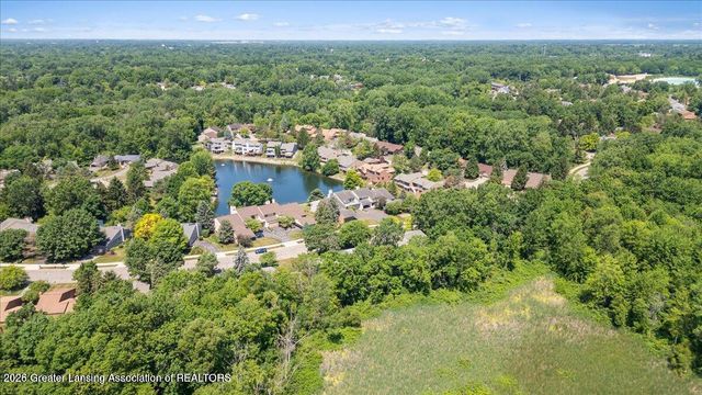 5283 E Hidden Lake Drive 47, East Lansing, MI 48823