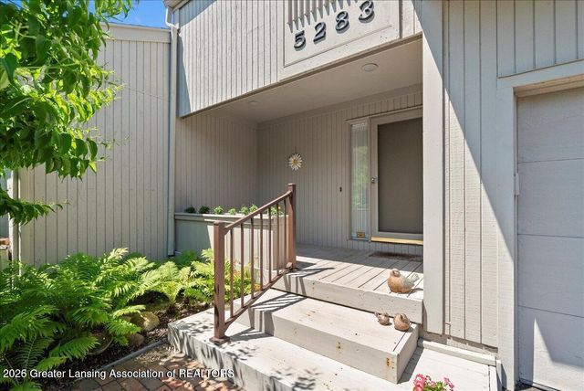 5283 E Hidden Lake Drive 47, East Lansing, MI 48823