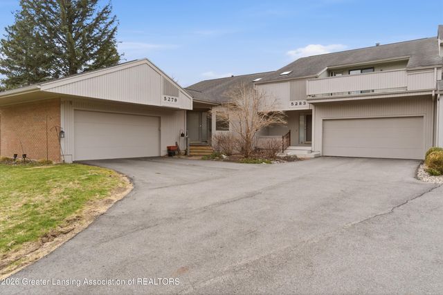 5283 E Hidden Lake Drive 47, East Lansing, MI 48823