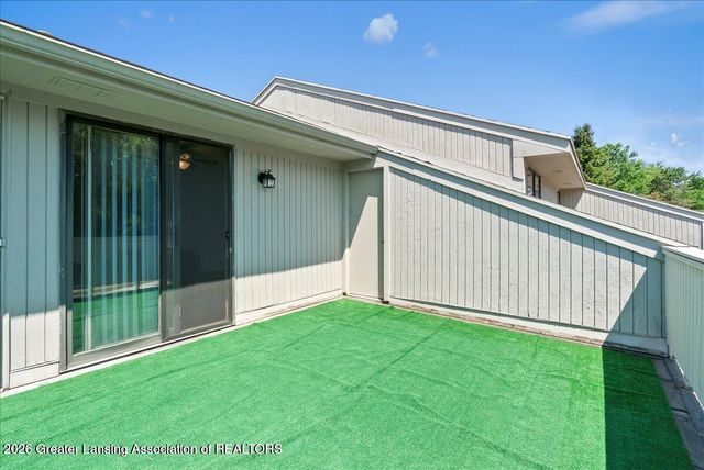 5283 E Hidden Lake Drive 47, East Lansing, MI 48823