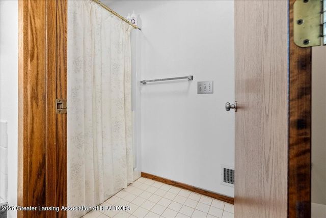 5283 E Hidden Lake Drive 47, East Lansing, MI 48823