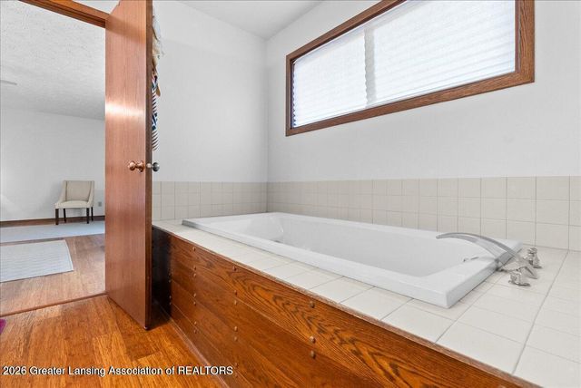 5283 E Hidden Lake Drive 47, East Lansing, MI 48823