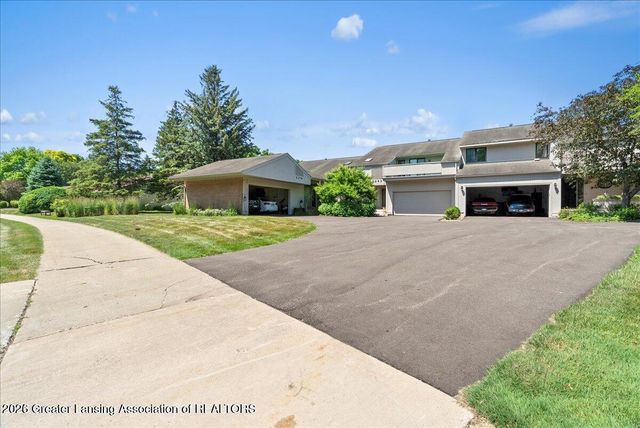 5283 E Hidden Lake Drive 47, East Lansing, MI 48823