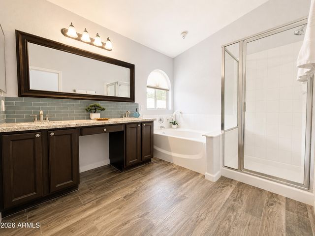 6190 W PONTIAC Drive, Glendale, AZ 85308