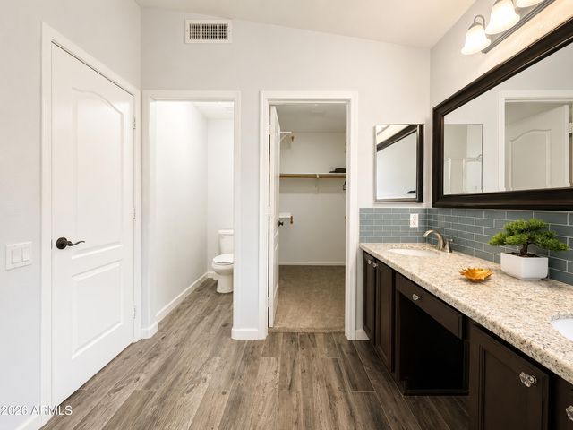6190 W PONTIAC Drive, Glendale, AZ 85308