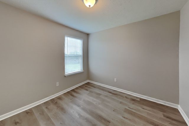 1107 Selous Dr, Murfreesboro, TN 37128
