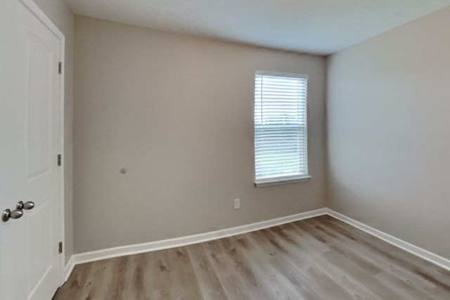 1107 Selous Dr, Murfreesboro, TN 37128