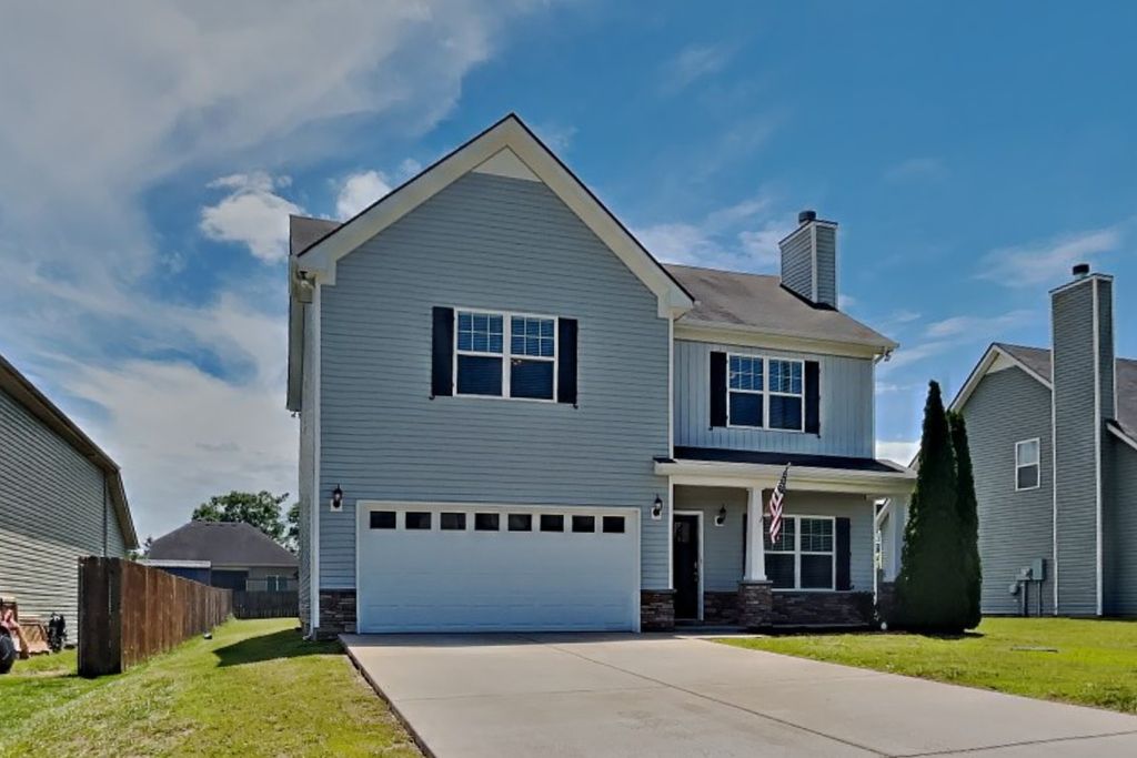 1107 Selous Dr, Murfreesboro, TN 37128