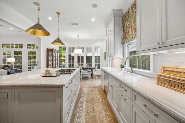3780 Carlon Street, Southside Place, TX 77005