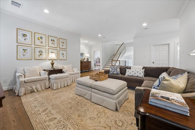 3780 Carlon Street, Southside Place, TX 77005