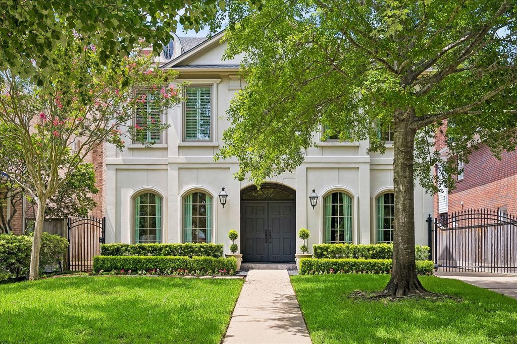 3780 Carlon Street, Southside Place, TX 77005