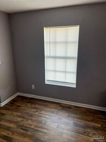 6255 Memphis Ave, Pensacola, FL 32526