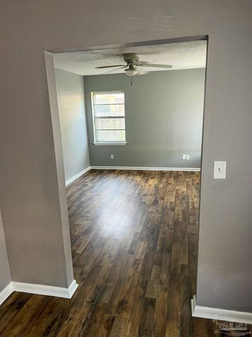 6255 Memphis Ave, Pensacola, FL 32526