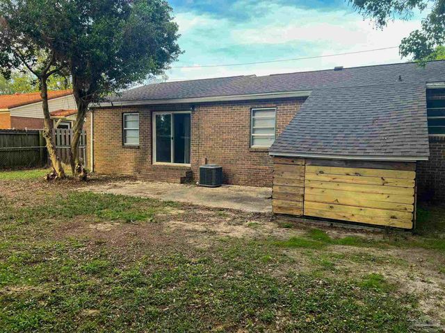 6255 Memphis Ave, Pensacola, FL 32526