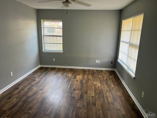 6255 Memphis Ave, Pensacola, FL 32526