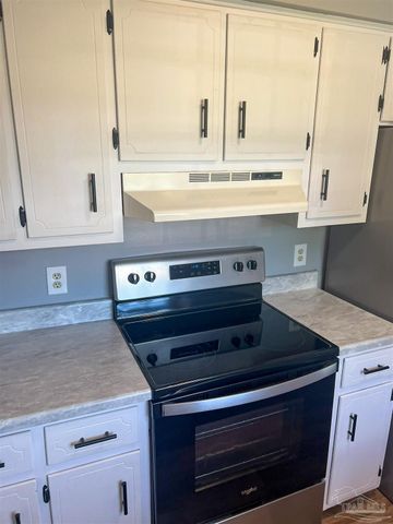 6255 Memphis Ave, Pensacola, FL 32526
