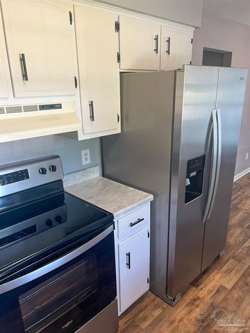 6255 Memphis Ave, Pensacola, FL 32526