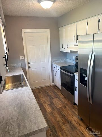 6255 Memphis Ave, Pensacola, FL 32526