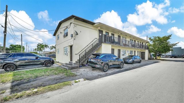 324 NW 3rd St, Hallandale Beach, FL 33009
