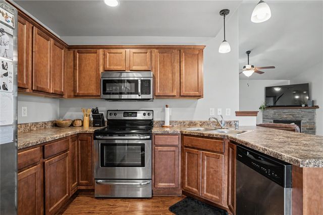 177 N Park Ridge Road, North Liberty, IA 52317