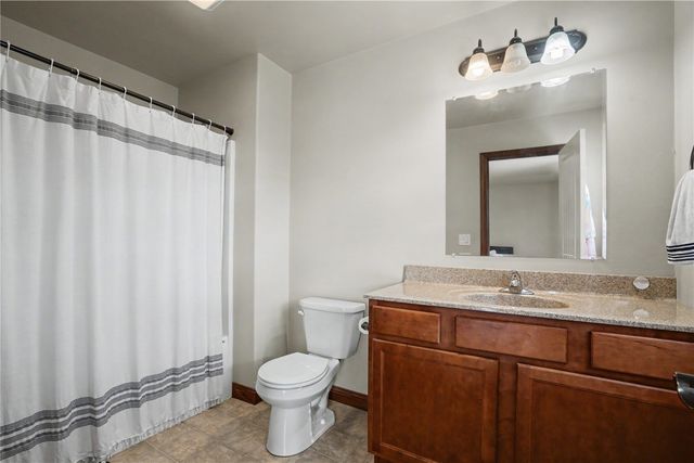 177 N Park Ridge Road, North Liberty, IA 52317