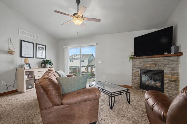177 N Park Ridge Road, North Liberty, IA 52317