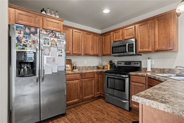 177 N Park Ridge Road, North Liberty, IA 52317