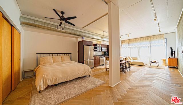 1111 S Grand Avenue 714, Los Angeles, CA 90015