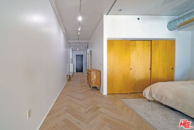 1111 S Grand Avenue 714, Los Angeles, CA 90015