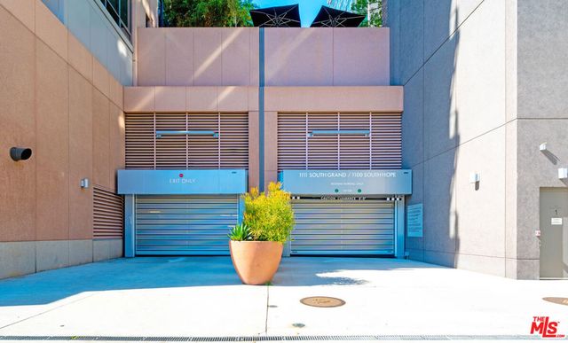 1111 S Grand Avenue 714, Los Angeles, CA 90015