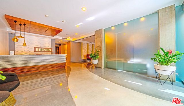 1111 S Grand Avenue 714, Los Angeles, CA 90015