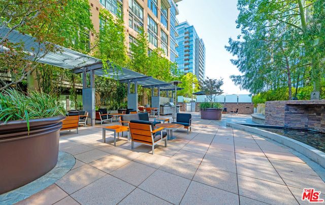 1111 S Grand Avenue 714, Los Angeles, CA 90015