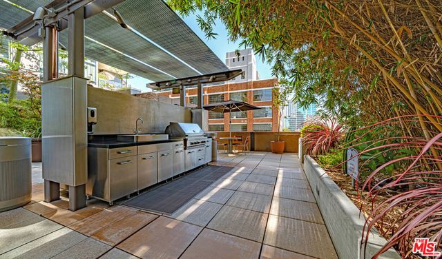 1111 S Grand Avenue 714, Los Angeles, CA 90015