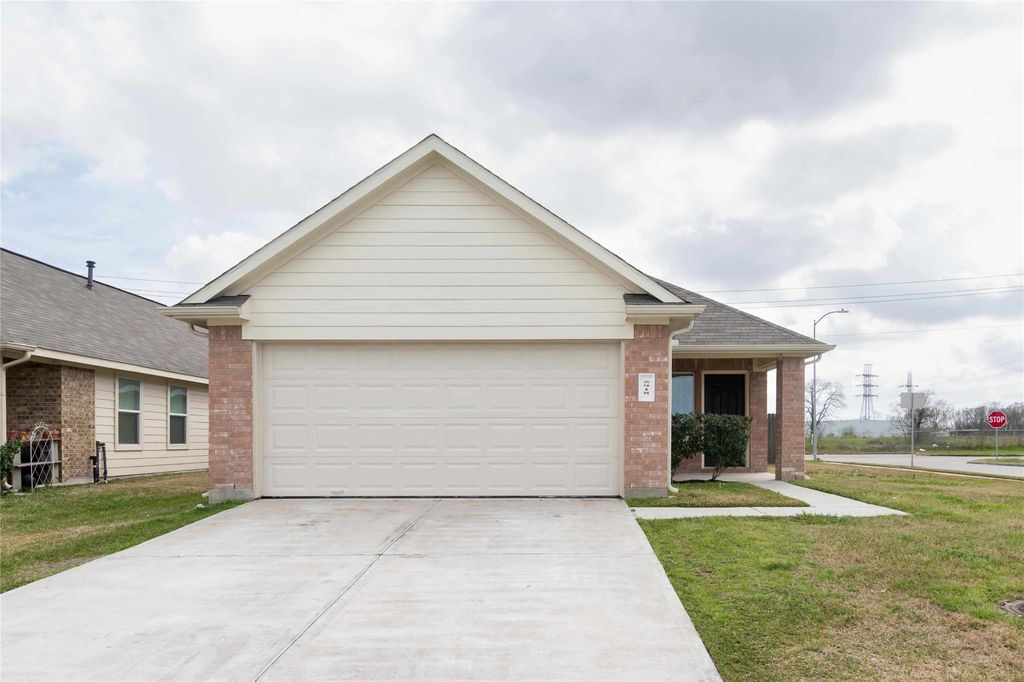 5918 Dawn Misty, Houston, TX 77048