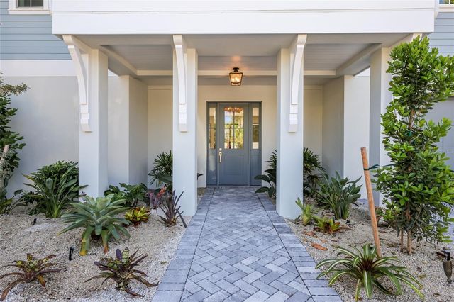 215 SYCAMORE AVENUE, Anna Maria, FL 34216
