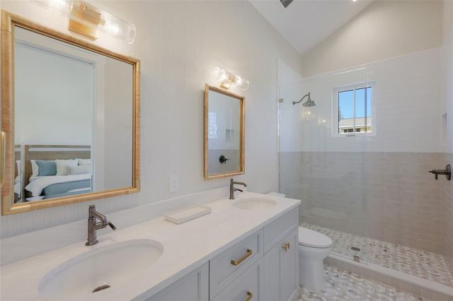 215 SYCAMORE AVENUE, Anna Maria, FL 34216
