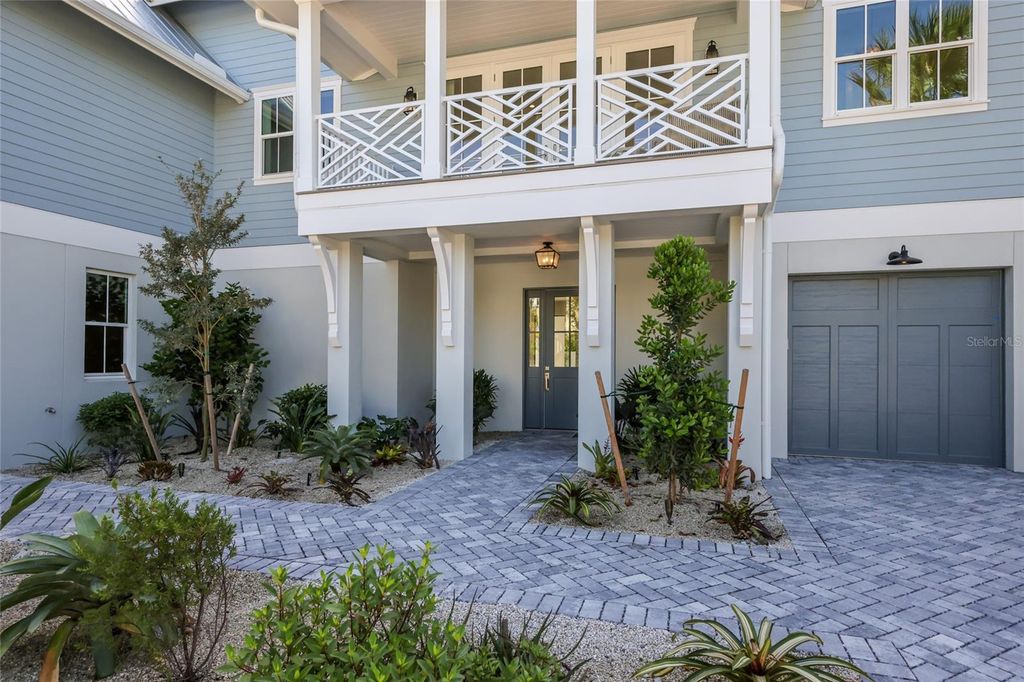 215 SYCAMORE AVENUE, ANNA MARIA, FL 34216 — photo 3