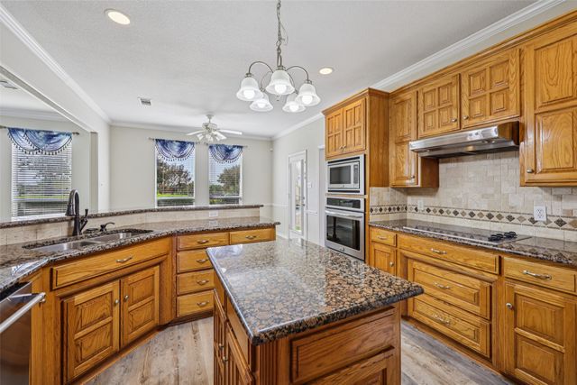 1804 E Fm 1187, Aledo, TX 76008